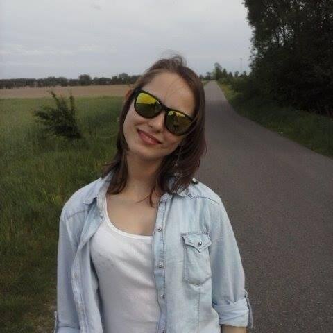 Wesoła dziewczyna, 15 lat ;)