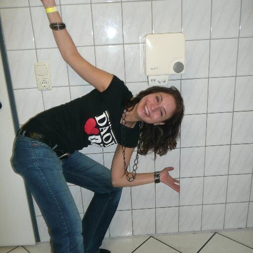 Heckse79's profile picture. I love #BatB and #Outlander :)