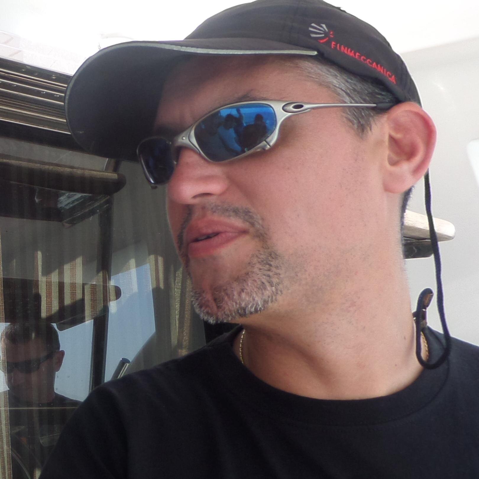 Co-founder of Pixelhunters.