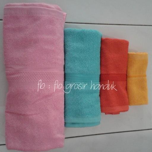 Jual handuk katun dg harga grosir. Min. order Rp. 50ribu(blh cmpr wrn&uk.)
Harga yg tertera BELUM termasuk ongkir.
Order : via BBM (pin BB : 740441BA)