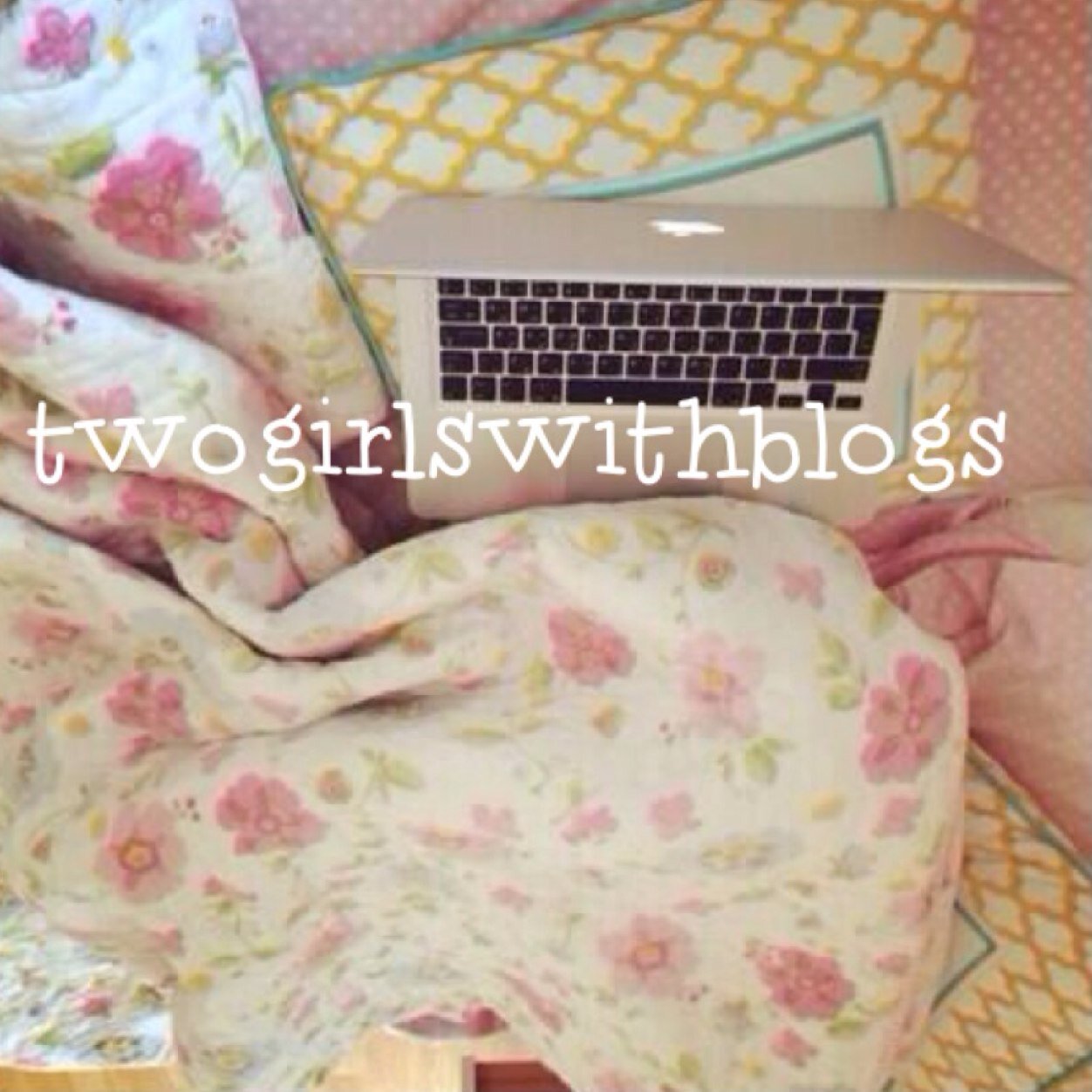 blog coming soon- ur going to love it, teens typing there hearts out