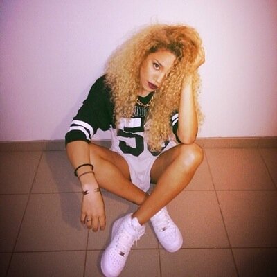 fakingrogue's profile picture. So many bitches on my dick, I couldn't choose her.