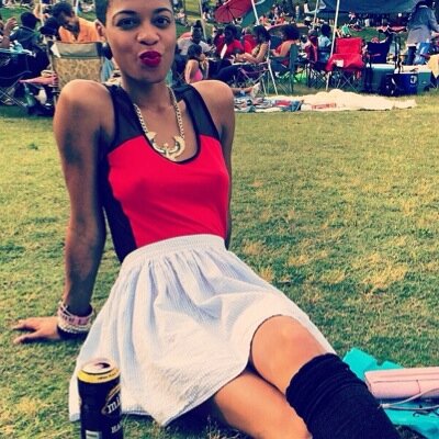 A KLASSY FEMALE WHO LISTENS TO TRAP MUSIC Instagram: @thecassieshow