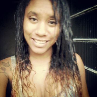 - mais vale uma lagrima de derrota, do que a vergonha de não ter lutado!                                    - bob marley _\|/_