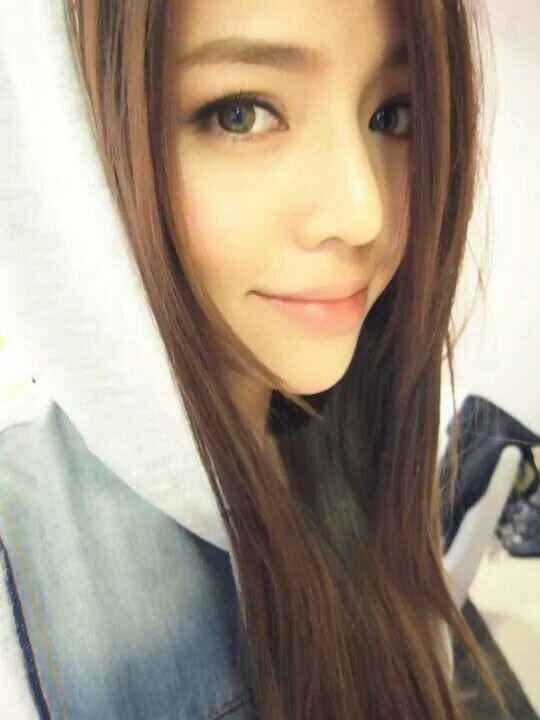 HK 17 GIRL. Study in England LOve watch movies and Tvd. Love VAMPIRE DAIRIES. love nina ian paul..love kpop..love dance..hope u guys follow/like my pages