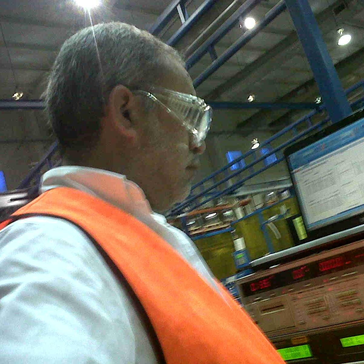 Me apasiona la Metrología, me alegra vivir en libertad y me entristecen los pueblos gobernados por dictadores.