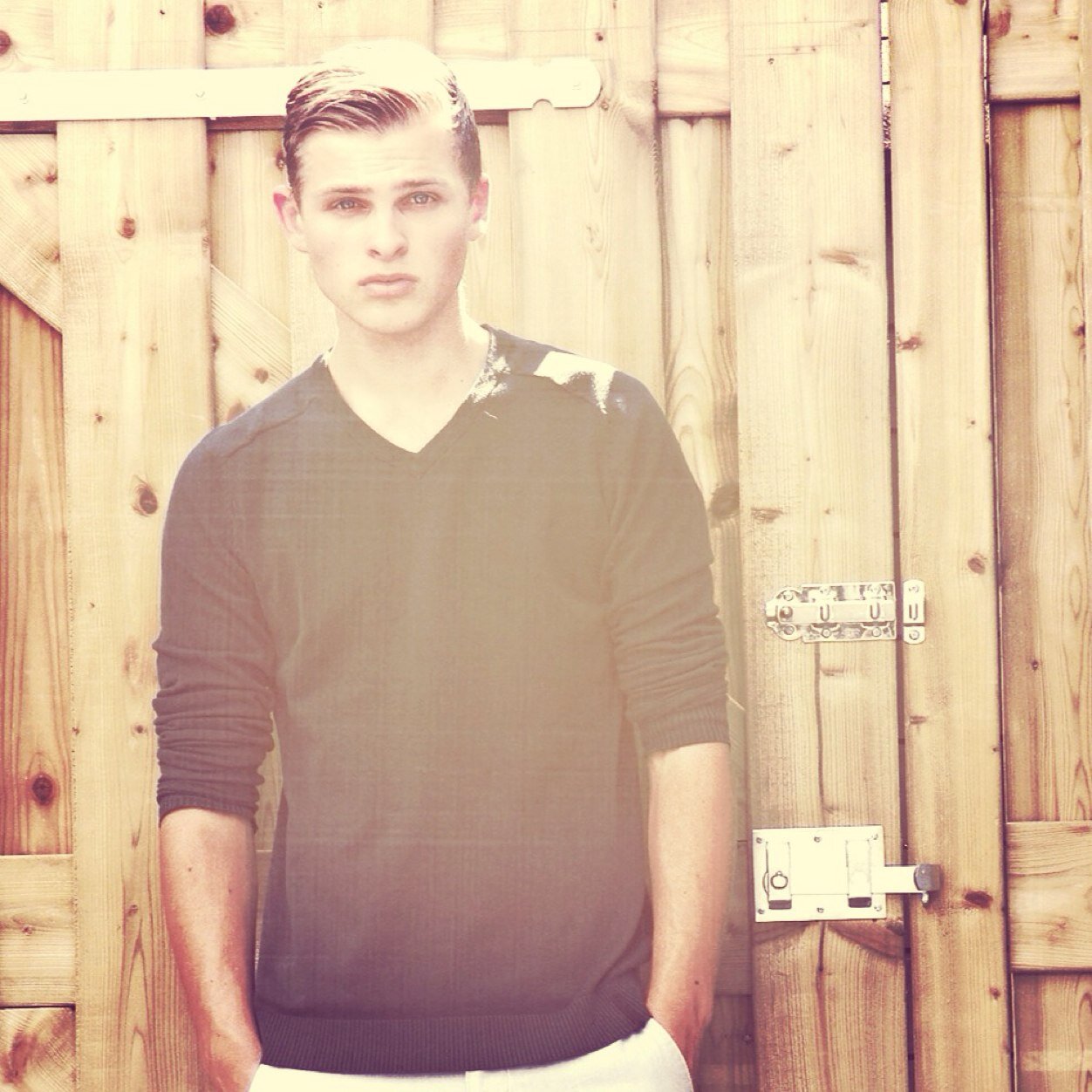 Love : FAMILIE , FRIENDS and AJAX - 16 years old