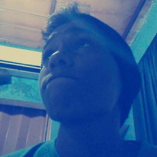 Las cosas no se dicen, se hacen, porque al hacerlas se dicen solas.  ♥Skrillexer forever Dubstep Dance♥ HidraMc♥ Rapper!.