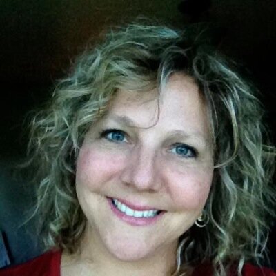 Educator, hobby farmer, mom of two, travel enthusiast. I value learning new things, meeting new people and sharing experiences in life.