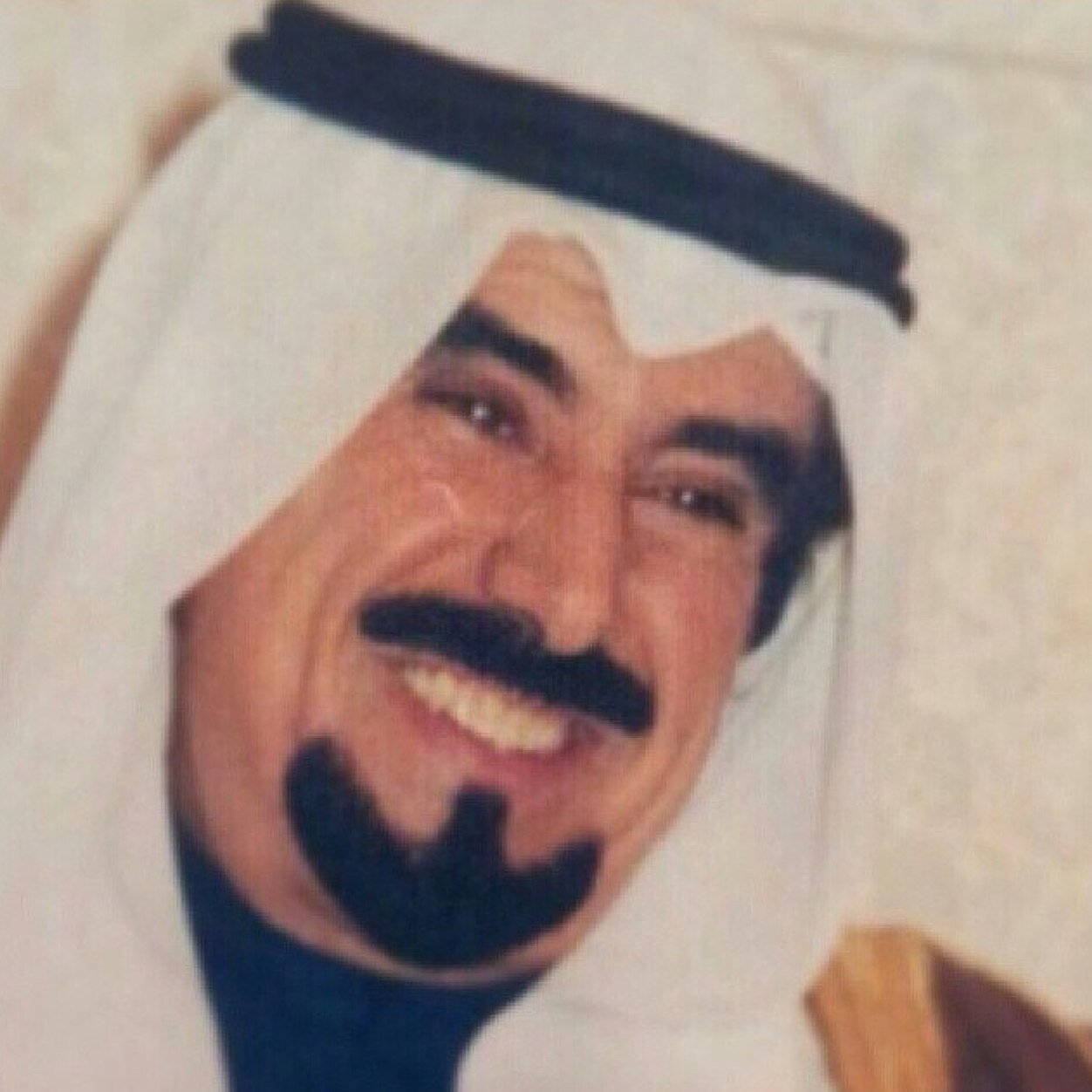 أدنى من ظنِّ أُمّي ، وأعلى من ظنِّ النّاس .