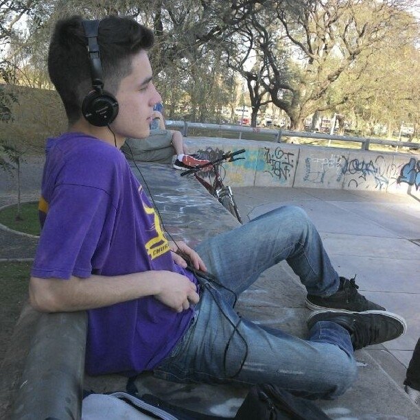 Sufrir, llorar, perderlo todo .. cerrar, luchar, volver .. ganar, reír, ser mas grandes. Grande por donde se te mire - TEMPERLEY ♥  Agus&Leo