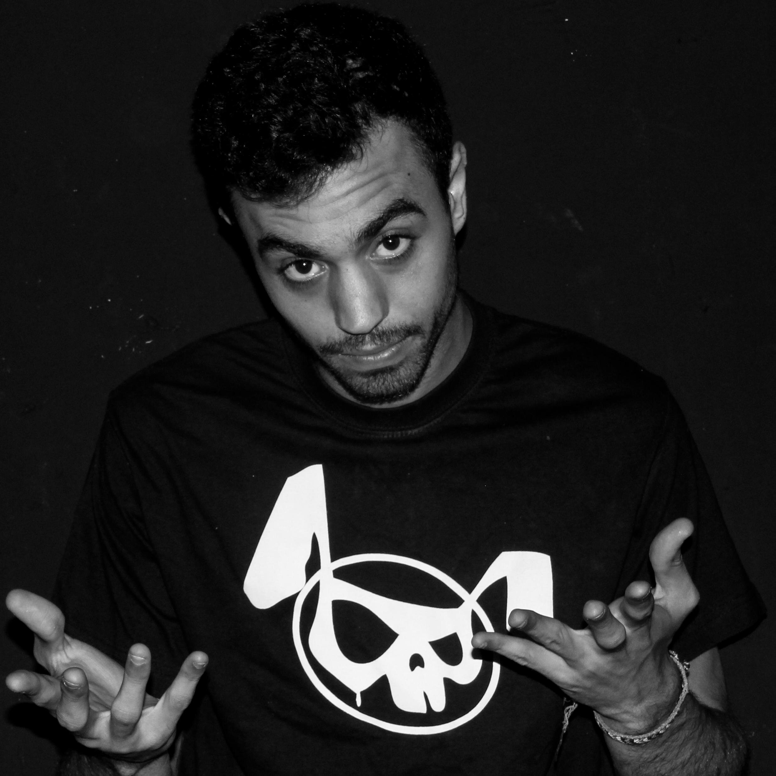 DnB/BASS MUSIC-dj/producer. #MakeItWild @official_psa //CHECK OUT WILD DICIPLINE EP https://t.co/fbFzqAgEFd