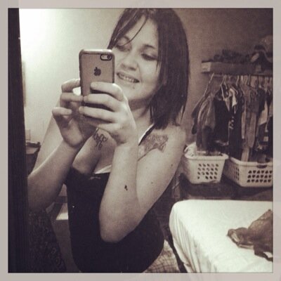 Last of the Dying Breed♊️ 90s Baby•Loyalty Over Everything•kik me☺️rockstargal420 •420 friendly• Follow me on IG: rockstargal420 ✌️ Hater Free Zone