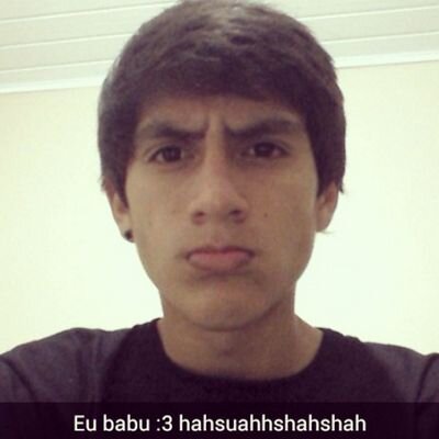 15 anos, amo futebol ♥, estudo no teofânia, apaixonado por RHCP♥. Fim.