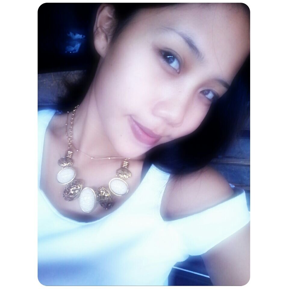 Adedevie's profile picture. ♥ OmaLilyFams & KeluargaPappousLeak, Bali Tourism Institude's Student, Management Accounting Hospitality`11