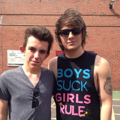 Free follow bc Ily | FOLLOW: @AlexJamesR94