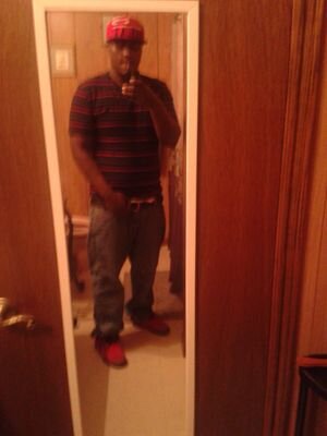 tatboiyungmoney's profile picture. back ballin