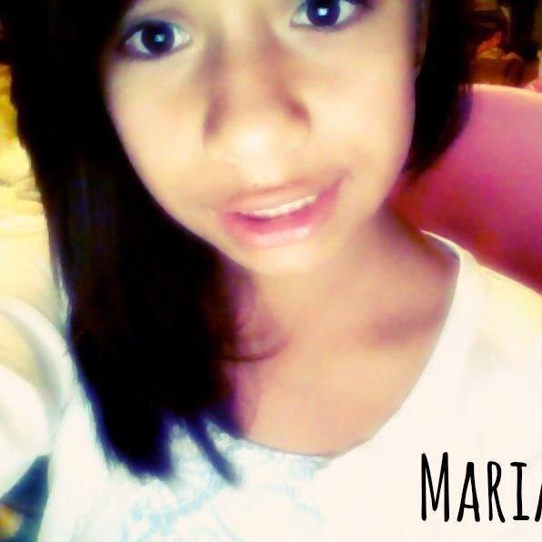 -Equis! Heeey! Buenoo Pues Yo Me Llamoo Mariana Sigueme Te Sigo *uu*