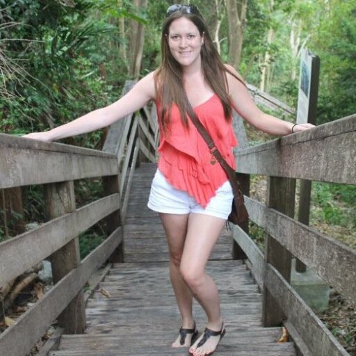 nikkischeerer's profile picture. Cognitive Neuroscience Researcher
Psychology Professor 
Baseball Fan 
Dog Mom
Foodie