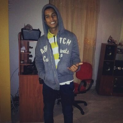 alejogarzon9722's profile picture. 