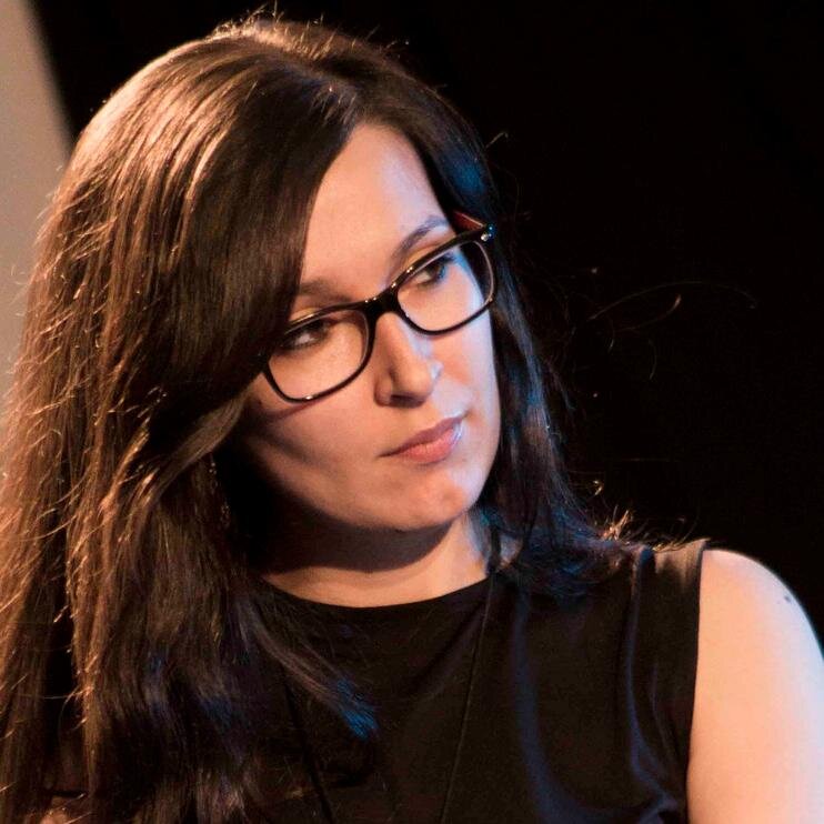 ajoanasilva's profile picture. Professeure de Portugais | Lycée et Collège @acclermont
PhD Student @FLUP_UP & @Univ_St_Etienne 
Comparative Literature and PostColonial Studies