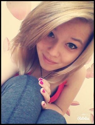 ✘ Olivia ✌✘ lubie anime, ✘ k-pop ✘ j-rock ✘ Japonia ✘ niska (1,57cm) ✘ Niebieskie Oczy ✘ ✘ Kocham Budyń ✘