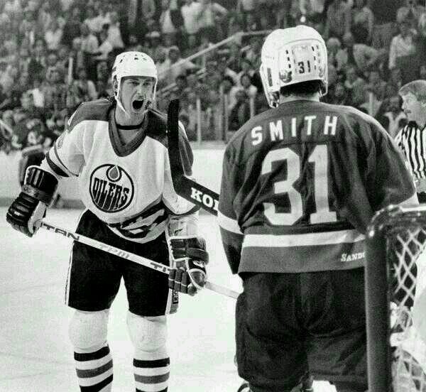 Retweeting the best tweets from the NHL Insiders. All hockey, all the time. Unless I'm sleeping.