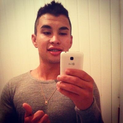Gaúcho, colorado, 23 anos, baladeiro