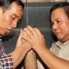Sekumpulan orang hina dan bodoh yg ingin NKRI bersatu menjadi cerdas dan terhormat. (http://t.co/MDcnnuEQY8)
