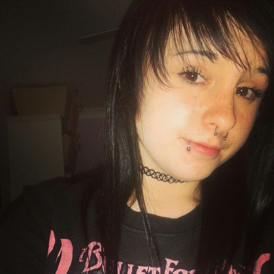 OM&M|WhiteChapel|BuryTomorrow|MCR|AskingAlexandria|WCAR|Slipknot // Marvel // Zombies //  WorldOfWarcraft.... Kik and Snapchat : ruby_trooper
