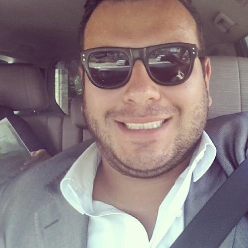 Responsable, trabajador, humilde, honesto, sincero, sencillo, soñador Yucateco, Priista, Mexicano  Todo por un país mejor