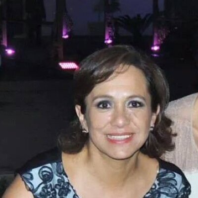 Licenciada en Comunicación y Relaciones Públicas.