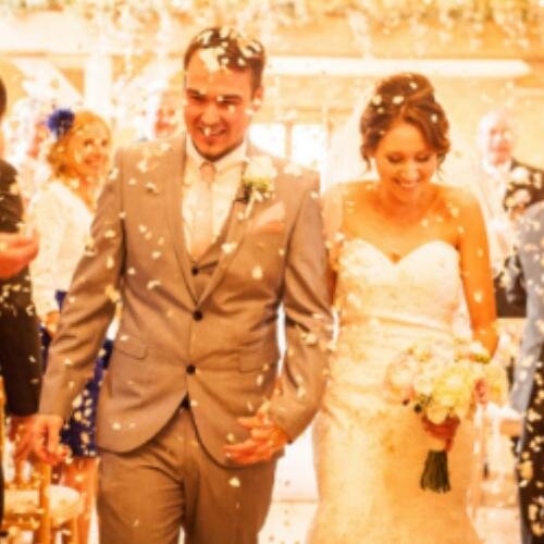 Sweet Pea Styling is an online boutique selling beautiful, rustic wedding accessories which will add that special something to your big day.