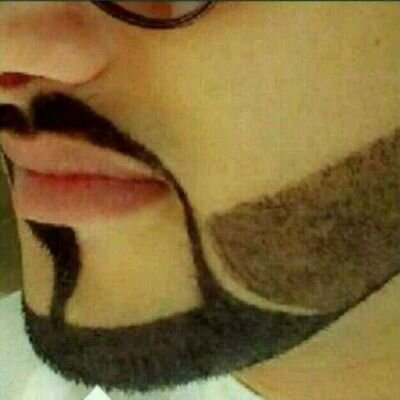الدنيا حلوة بوجود من احببنة