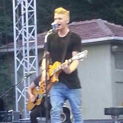 ♥17th JUNE♥!!! Big Dreamer. Music is my everything.Never without music!!! -Alli Simpson Followed 19-10-2013/Cody Simpson Followed 28-06-2014
