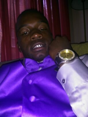 Just getting money with my niggas 5th ward i separate myself kik me @bigdicklilnunu