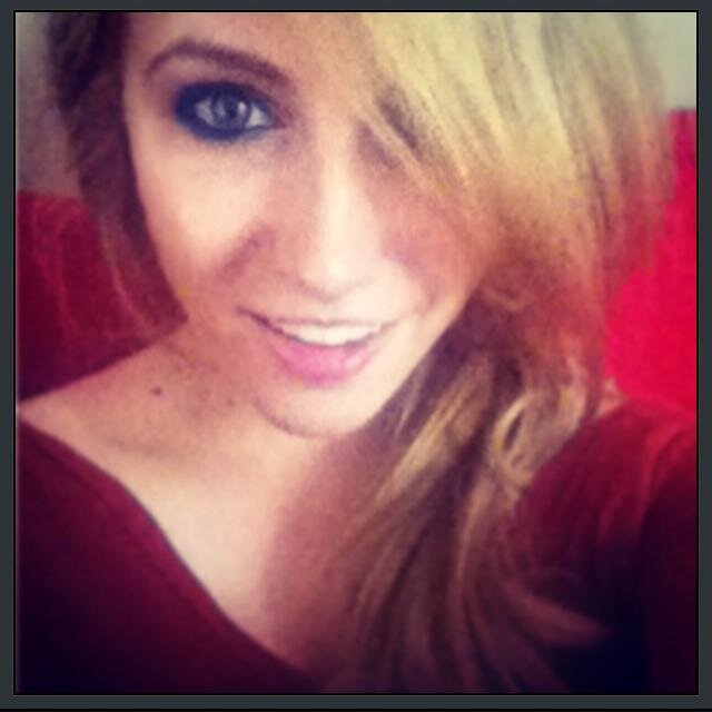 *screenwriter*film/tv actress*cosmopolitan old soul battling fernweh*Instagram @psov *