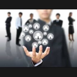 Negoziatori, Formatori, Giuristi aziendali, Consulenze Strategiche HINES group/credit analyst