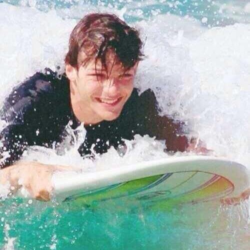 Hello can you follow me in my anather acuont @_nouisgirl_