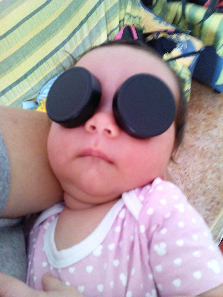 Mujer, trabajadora, madre, esposa, luchadora, lectora empedernida, seriefila, preocupada y ocupada. Un mundo mejor es posible. Vamos a ponernos a ello!!
