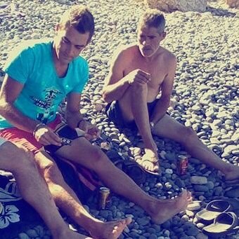 Del 89/ Murcia. Comprometido con @ConKdeKira , es la razon de todo lo que escribo y de todo lo bueno que pasa en mi vida ♥.