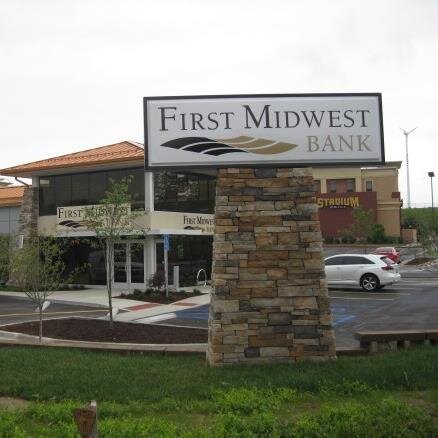 First Midwest Bank was chartered in 1964 by a group of eight Poplar Bluff businessmen and physicians.