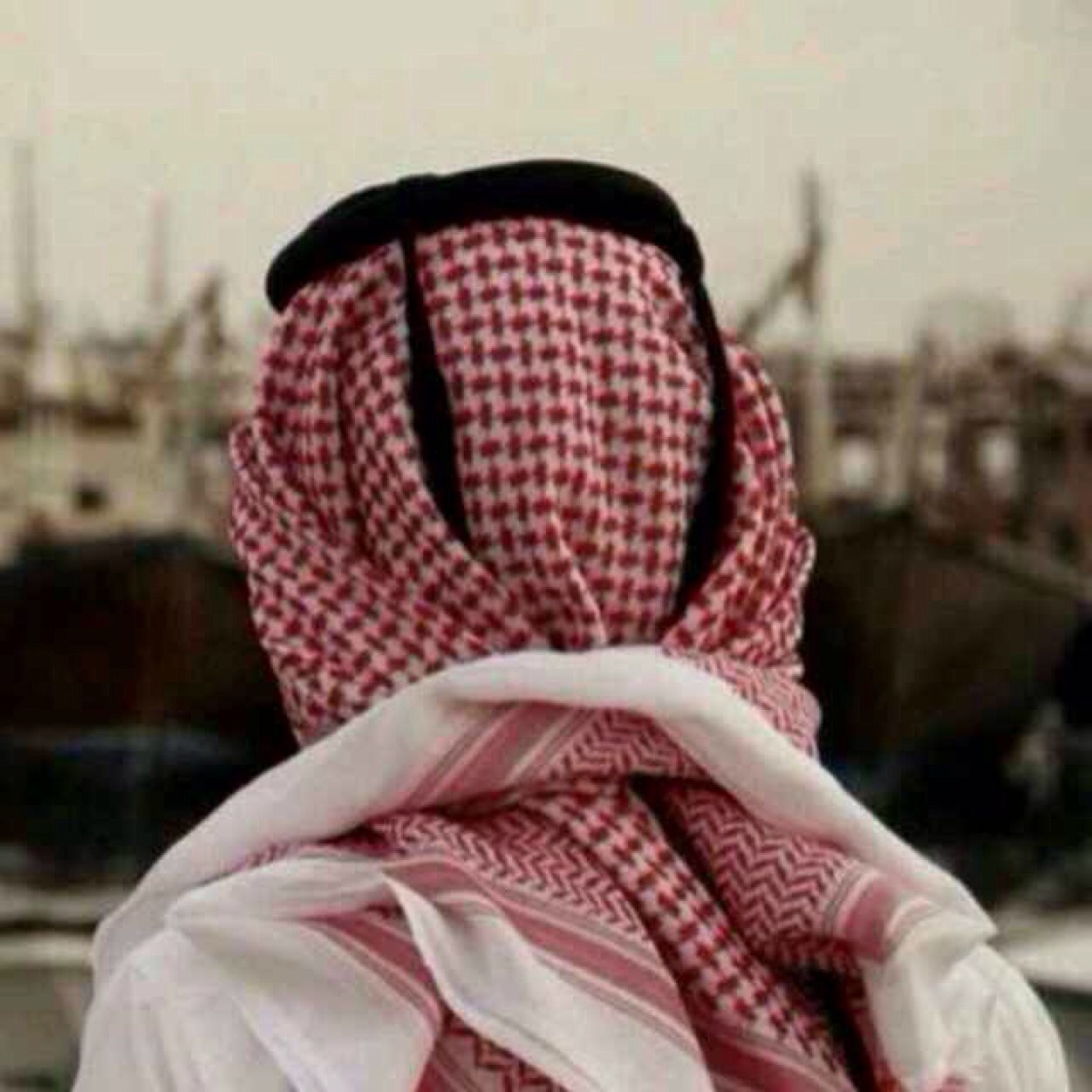 185TH's profile picture. #معلم#
