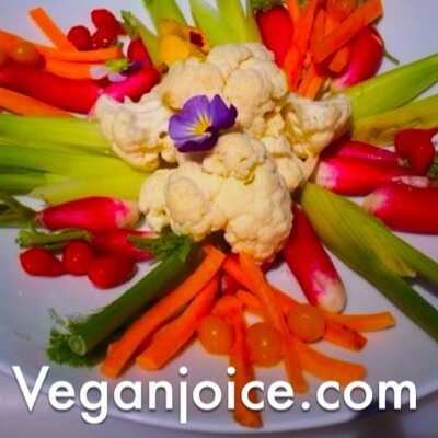 A #UAE based social-entrepreneurship #company w. focus on establishing #veganism in the #Emirates & worldwide. #vegan #socialbusiness #socialentrepreneur