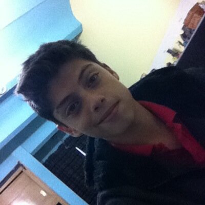 Siganme en youtube me llamo Aquiles boy 053