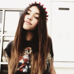 rxssett's profile picture. ☀ luchando mil batallas por dentro con mil sonrisas por fuera ☀