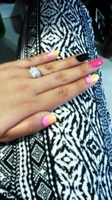 maggieflores121's profile picture. 