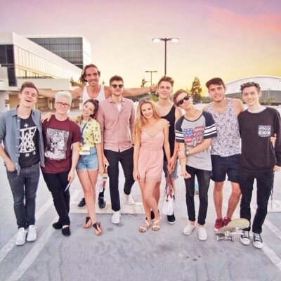 Hi I'm suzie and I like youtubers