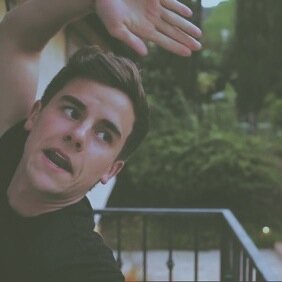 Follow @o2lmiracles bc she gave you a free follow and shes trying to keep 1.3k plus o2l acc