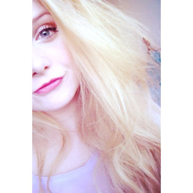 16, snapchat: anyalegalloudec, instagram: anyamaelegalloudec